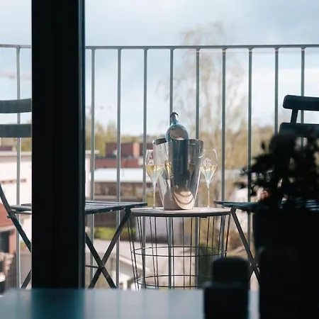 Elegant Penthouse Loft - Near The Airport Vantaa