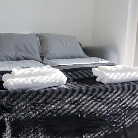 Elegant Penthouse Loft - Near The Airport Vantaa