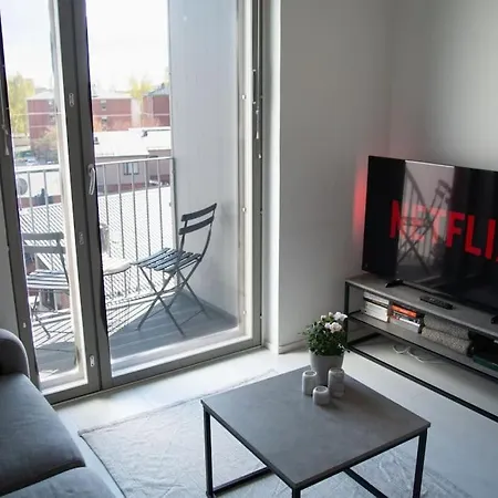 Elegant Penthouse Loft - Near The Airport